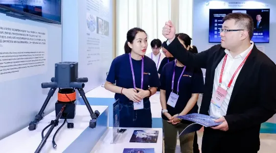 Orion AP30 manipulator system presented at a trade show